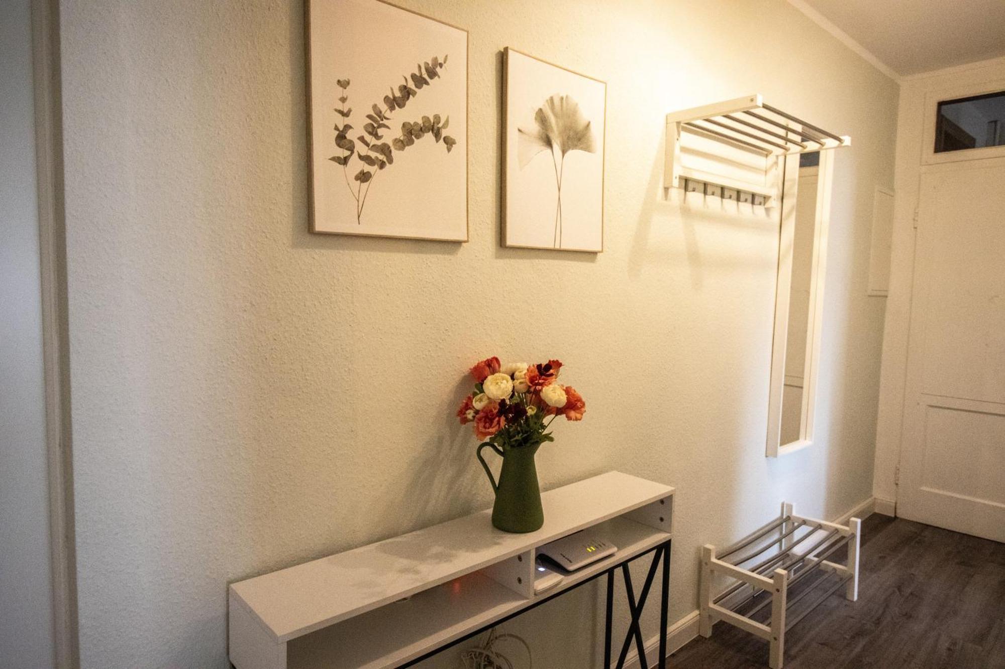 Apartment Fuer 5 Gaeste Grosse Kueche Messe- Und Citynah *